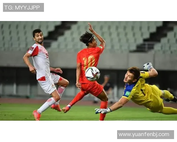 著名足球明星们对中国足球名将郑智的高度评价与深刻分析