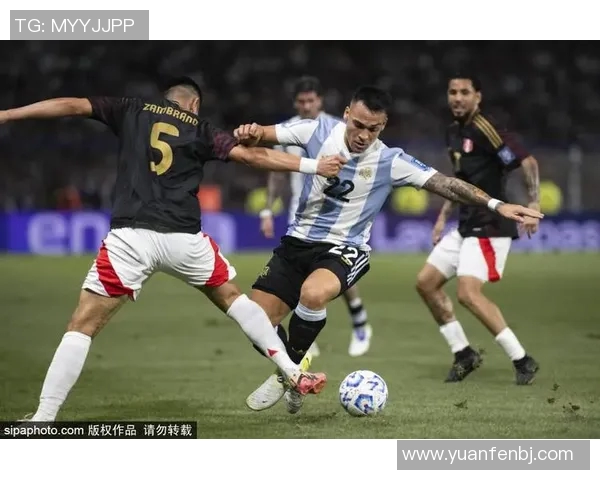 足球明星换球衣瞬间精彩回顾各大联赛新风貌与球员风格的完美结合